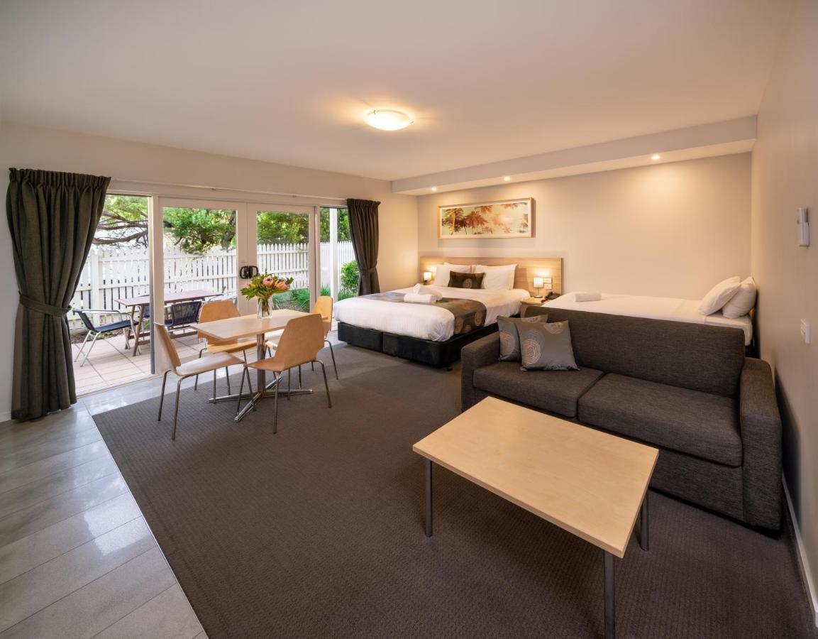 Boathouse Resort Studios And Suites Blairgowrie Exterior foto
